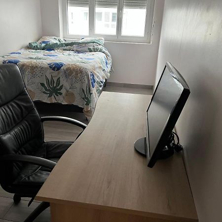 Appartement Pres De La Defense Nanterre Exterior photo