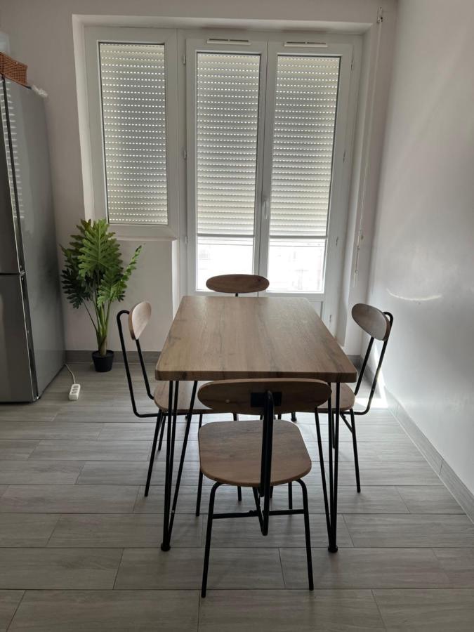 Appartement Pres De La Defense Nanterre Exterior photo